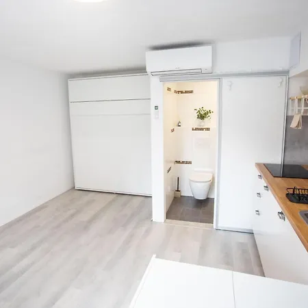 Apartment Studio Green * Lublaň