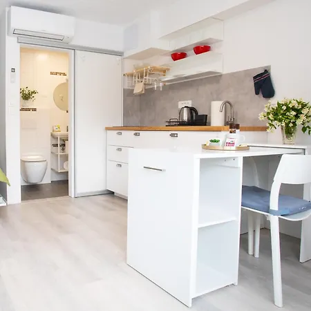 Apartment Studio Green ليوبليانا