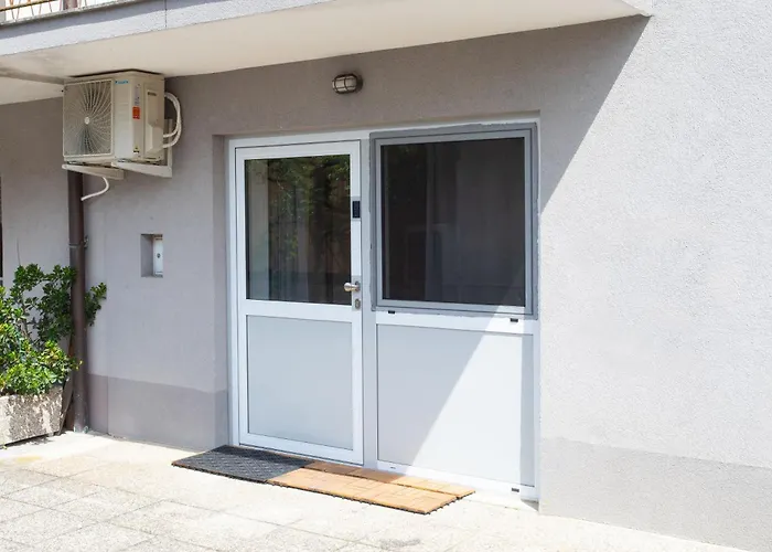 Apartment Studio Green شقة *