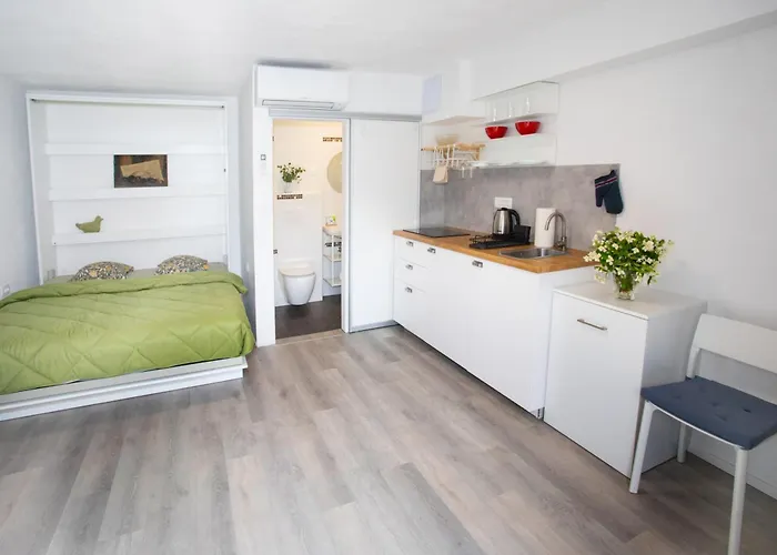 Apartment Studio Green * Λιουμπλιάνα