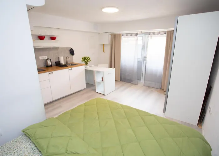 Apartment Studio Green شقة