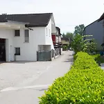 Apartment Studio Green * ليوبليانا